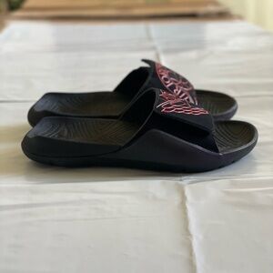 Jordan hydro 7 black/red new in original box